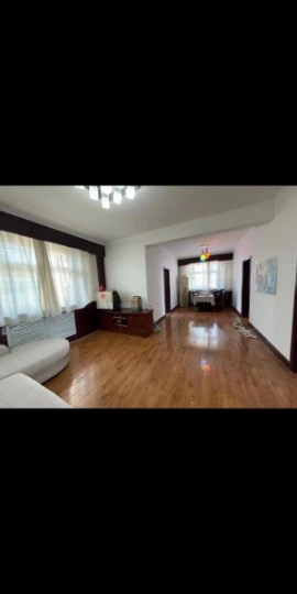房屋布局合理，適合一家人居住。